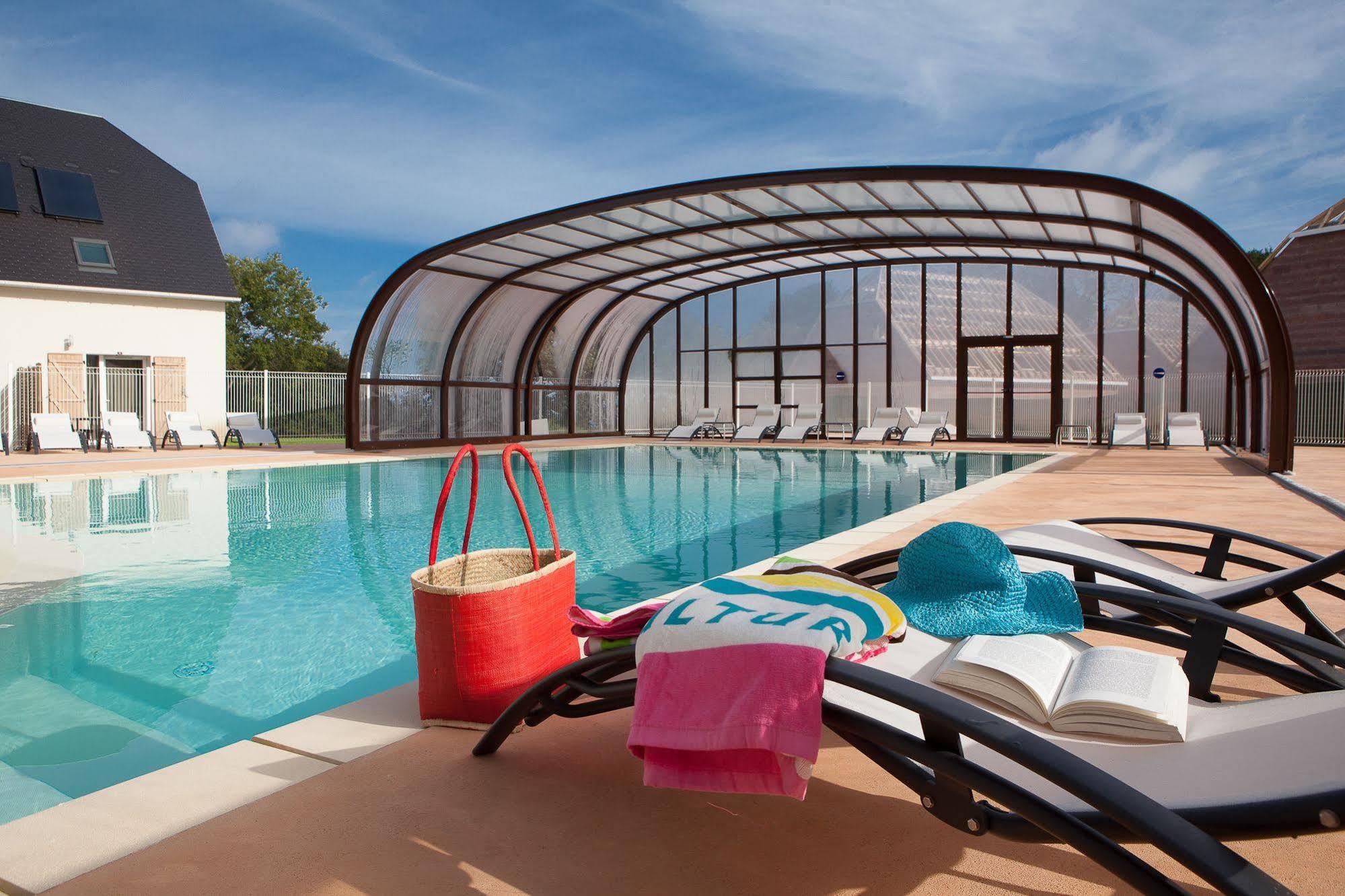 Vacanceole - Le Domaine De La Corniche - Deauville Sud Auberville Ngoại thất bức ảnh